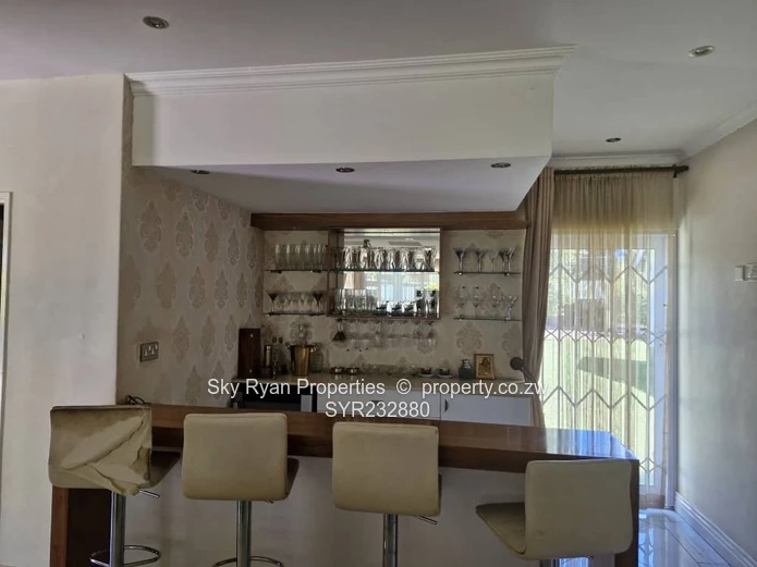 Luxurious Alex Park House For Sale