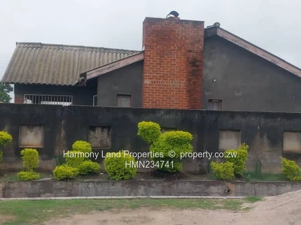 Ruwa 5 Bedroomed House to Let