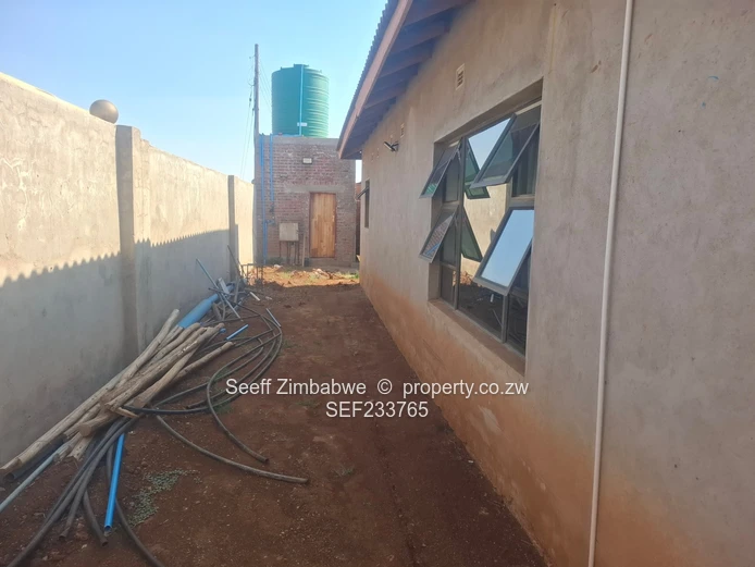 Ganges Road Frontage