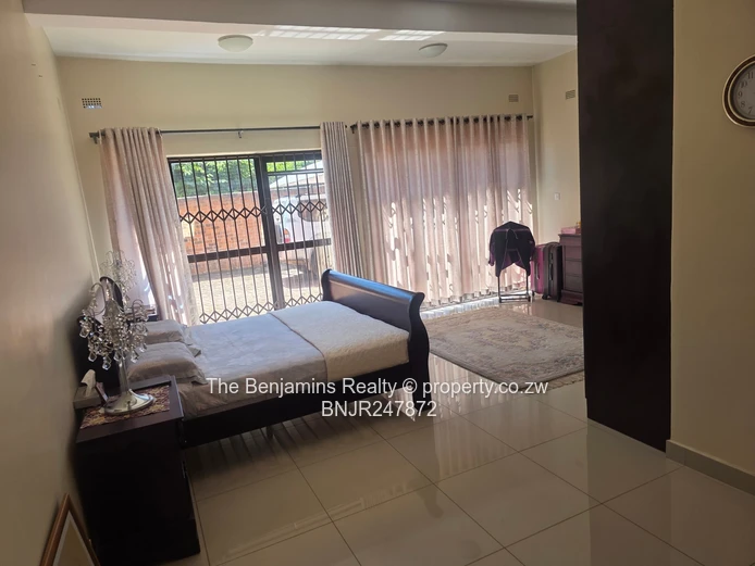 Fully Furnished Six Bedrooms