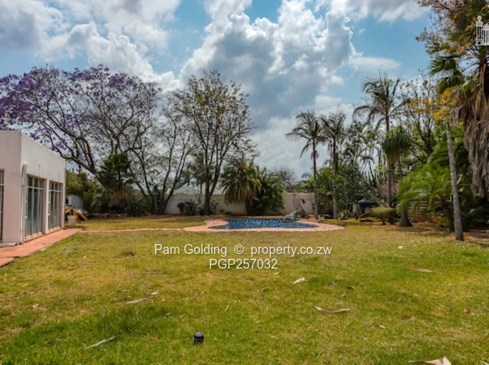 Belvedere 10-Bed Home — Pool, Tennis court Borehole & Solar (Sole Mandate)