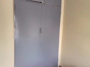 3 Bedroom Flat & Apartment