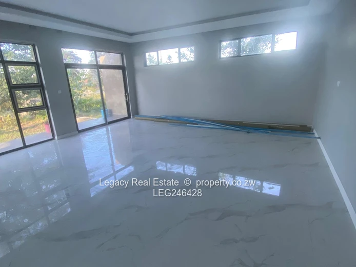 Contemporary Crowhill House Ready For Immediate Occupation