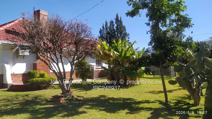 Move In Ready and Fully furnished!- Your New Home Awaits (Sole Mandate)