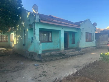 Sunningdale 3 - 8 roomed house for sale