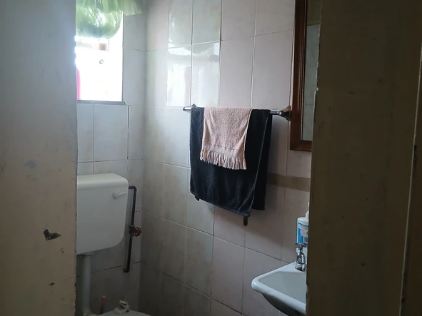 2 Bedroom Flat & Apartment