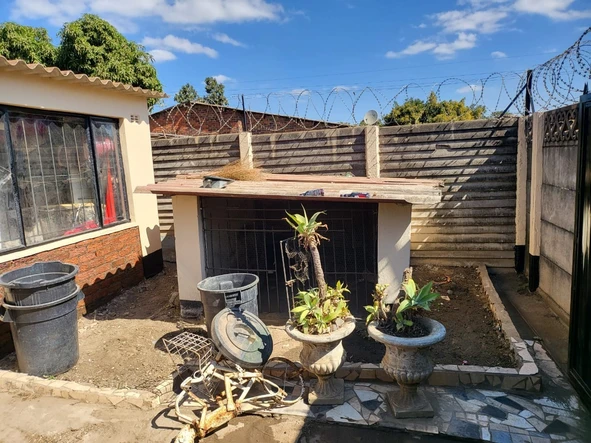 2 Bedroom House
