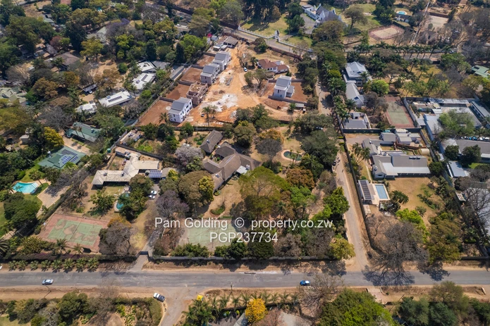 Two Acres on Kew Drive