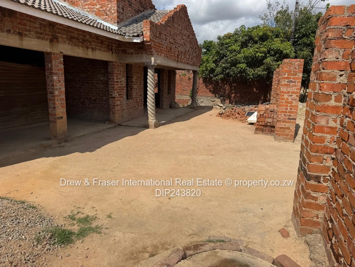 Unfinished 4-Bed House with Deed, Double Garage Zimre Park $75k (Sole Mandate)