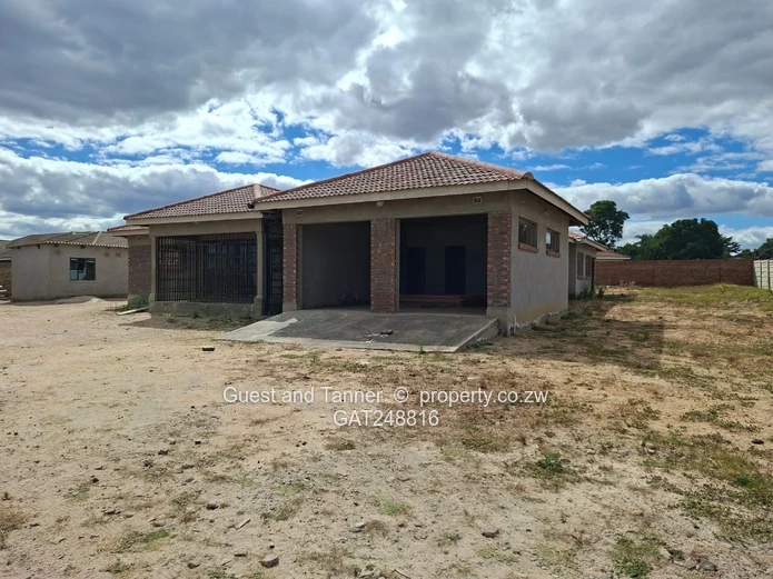 Incomplete House For Sale In Zimre Park