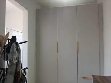 2 Bedroom Flat & Apartment