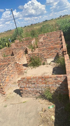 Incomplete house in Granary consisting of 10 rooms with 2 toilets 