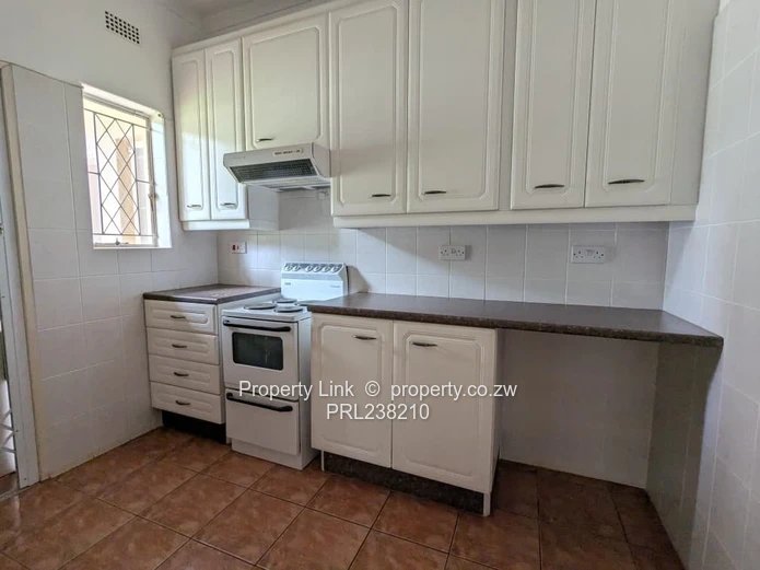 Spacious Family Home With Self-Contained Cottage