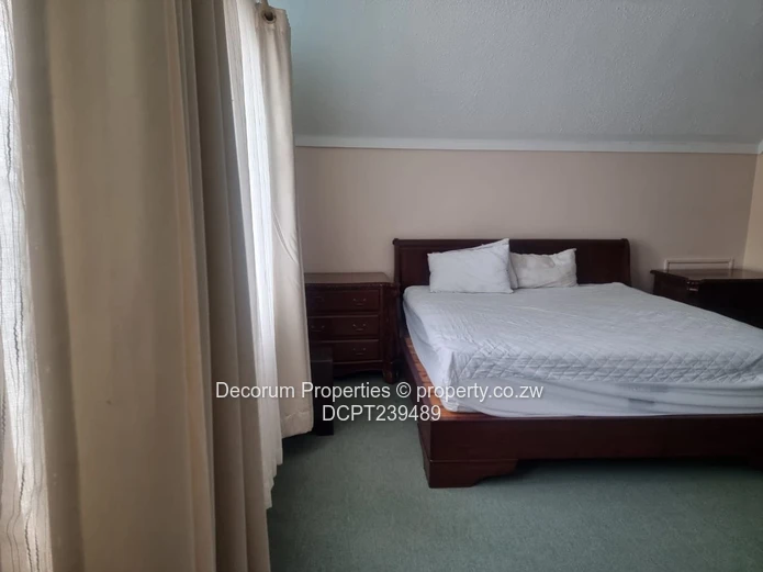 Charming 3-Bedroom Home to let in Helensvale.