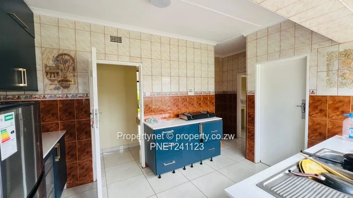 Well appointed family home.