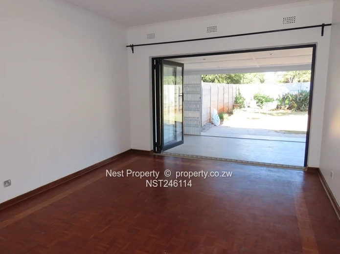 2-Bedroom Garden Flat to Rent in Greystone Park