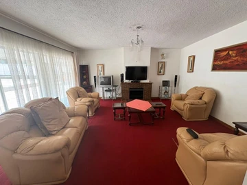 7 Bedroom House