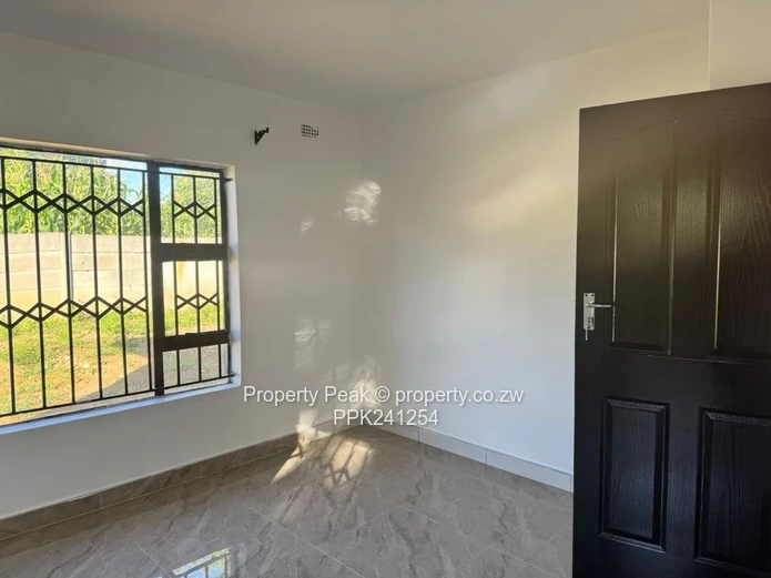 Newly Renovated 3-Bed Cottage in Queensdale