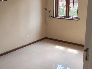 3 Bedroom Garden Flat