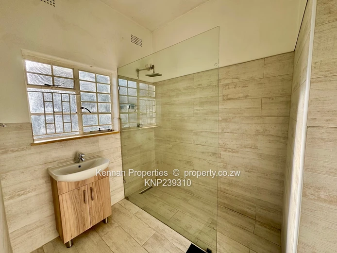 3 Bedroomed Fully Furnished Apartment for Rent!