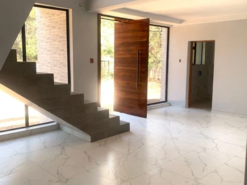 8 Unit Townhouse Complex