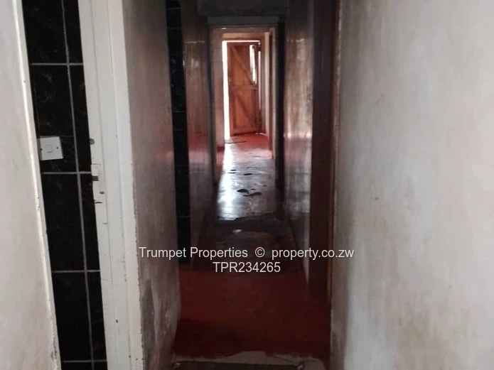 5-Bed Family Home in Budiriro — Walled with Verandah (Sole Mandate)