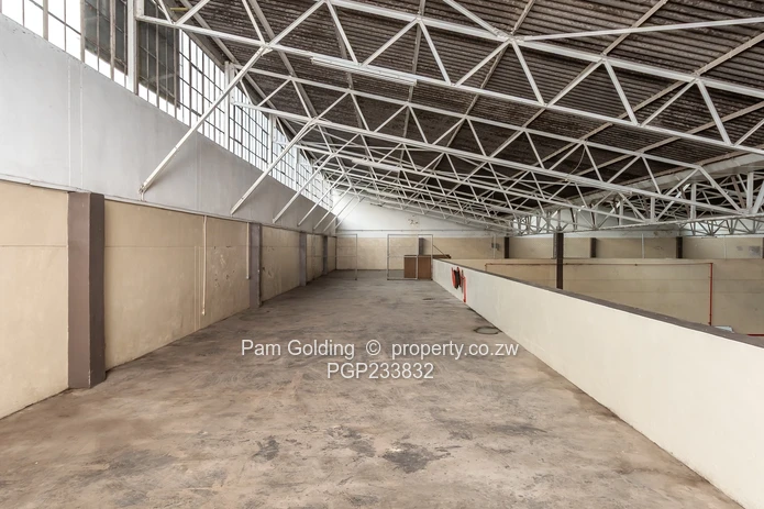 Warehouse for Rent in Msasa (Sole Mandate)