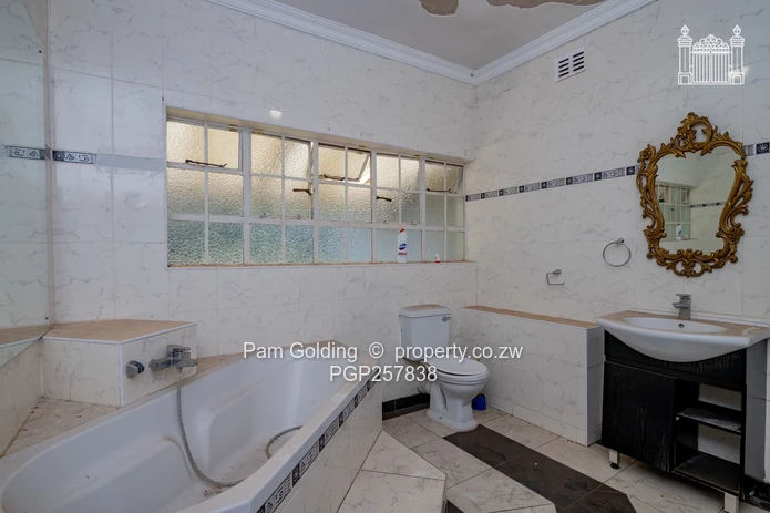 Property In A Promising Location In Highlands (Sole Mandate)