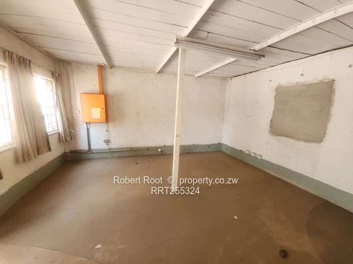 Warehouse To Rent In Bluffhill Industrial Park 