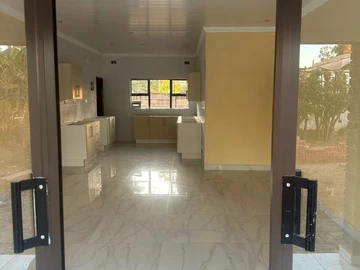 3 Bedroom Garden Flat