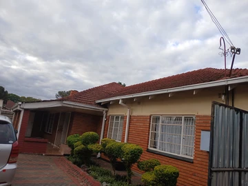 3 bedroomed house for sale in Avondale