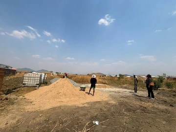 Stands & Residential Land