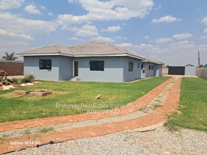 5 bed house for sale in Mt Pleasant Heights recently built. 