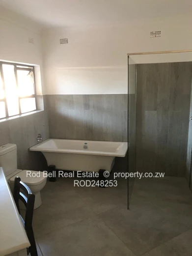 Modern 3-Bed Townhouse with Sleek Kitchen in Greendale North, Harare