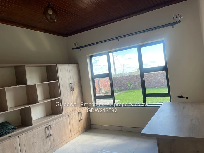 4 beds house to rent  in Sunway city