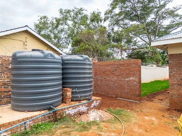 5 Bedroom Garden Flat