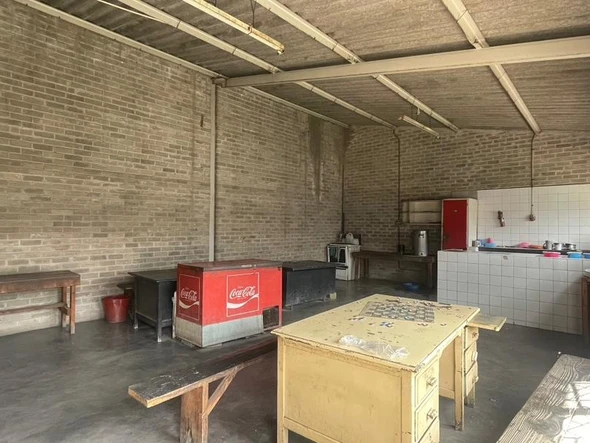 Warehouse & Factory