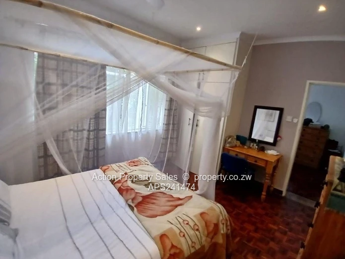 Fully Furnished One Bed Cottage! 