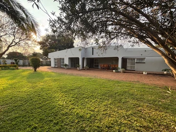 6 Bedroom House