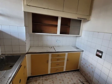 Flat & Apartment