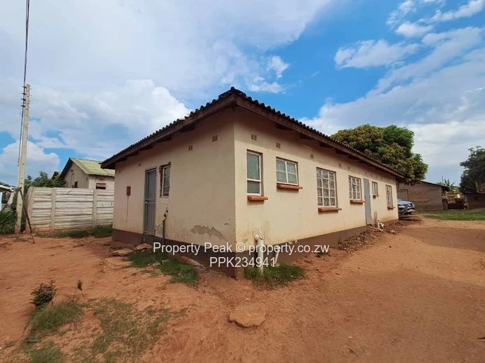 Hatcliffe House For Sale