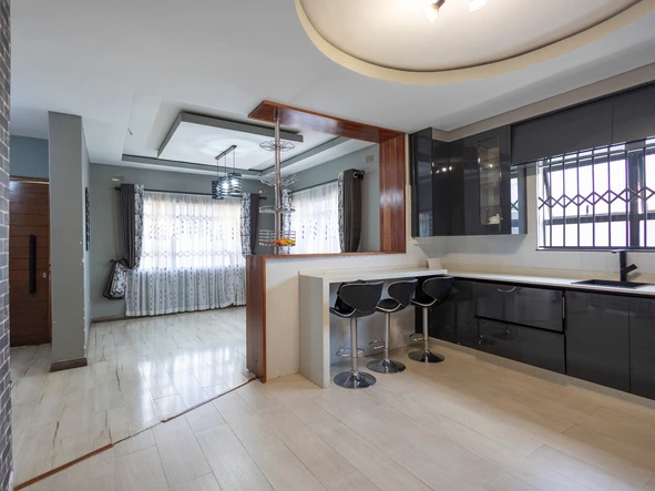 4 Bedroom House