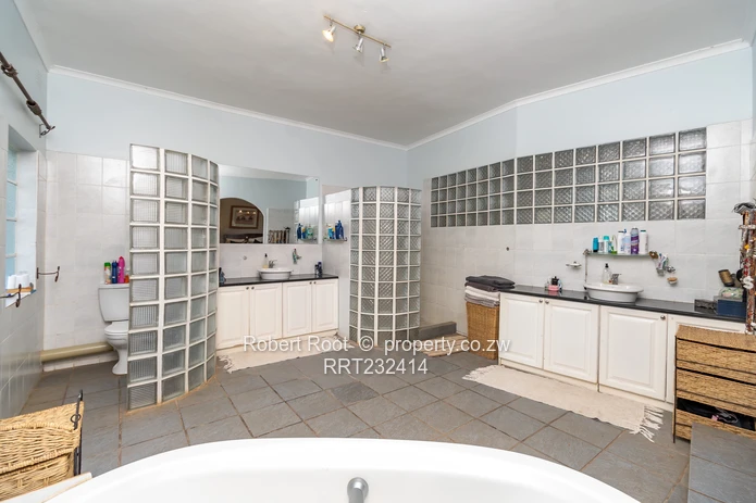 Exquisite family home up for grabs!