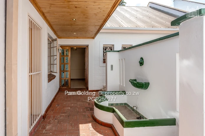 Townhouse For Rent In Belgravia