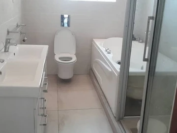 2 Bedroom Garden Flat