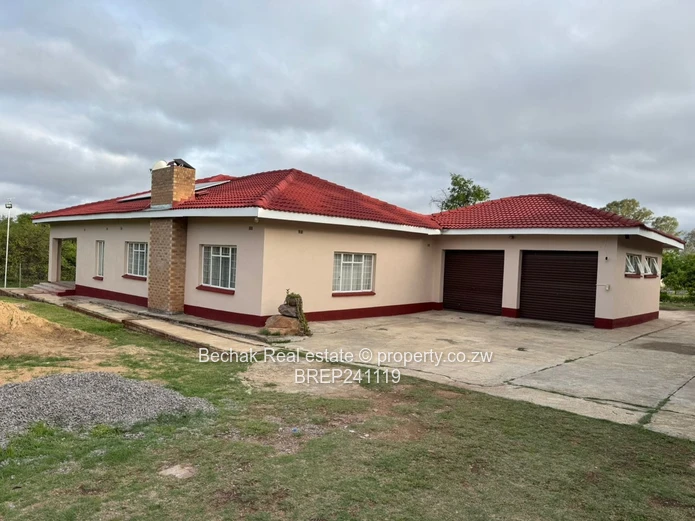 Burnside 4-Bed Home with Double Garage & Borehole