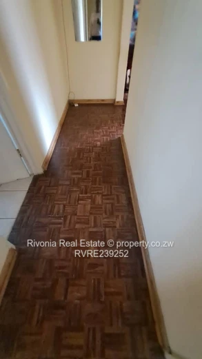 Emerald Hill: 4-Bed Home on 2030m² with Borehole