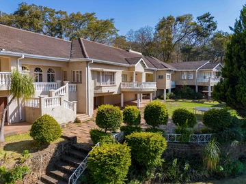 6 Bedroom House