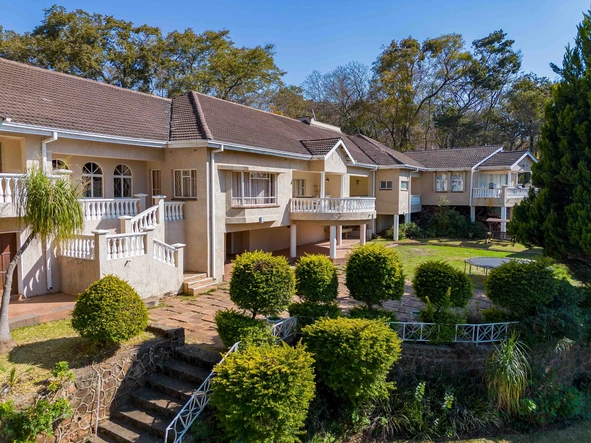 6 Bedroom House