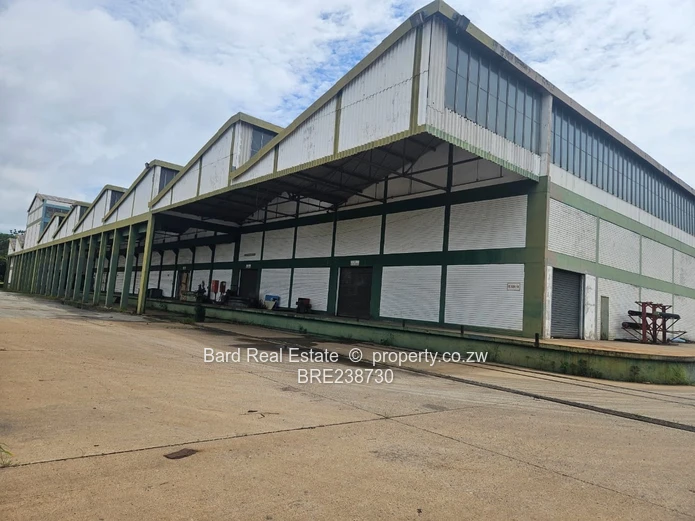 Kadoma Factory & Warehouse — 3,500m² on 69,175m², Loading Bays